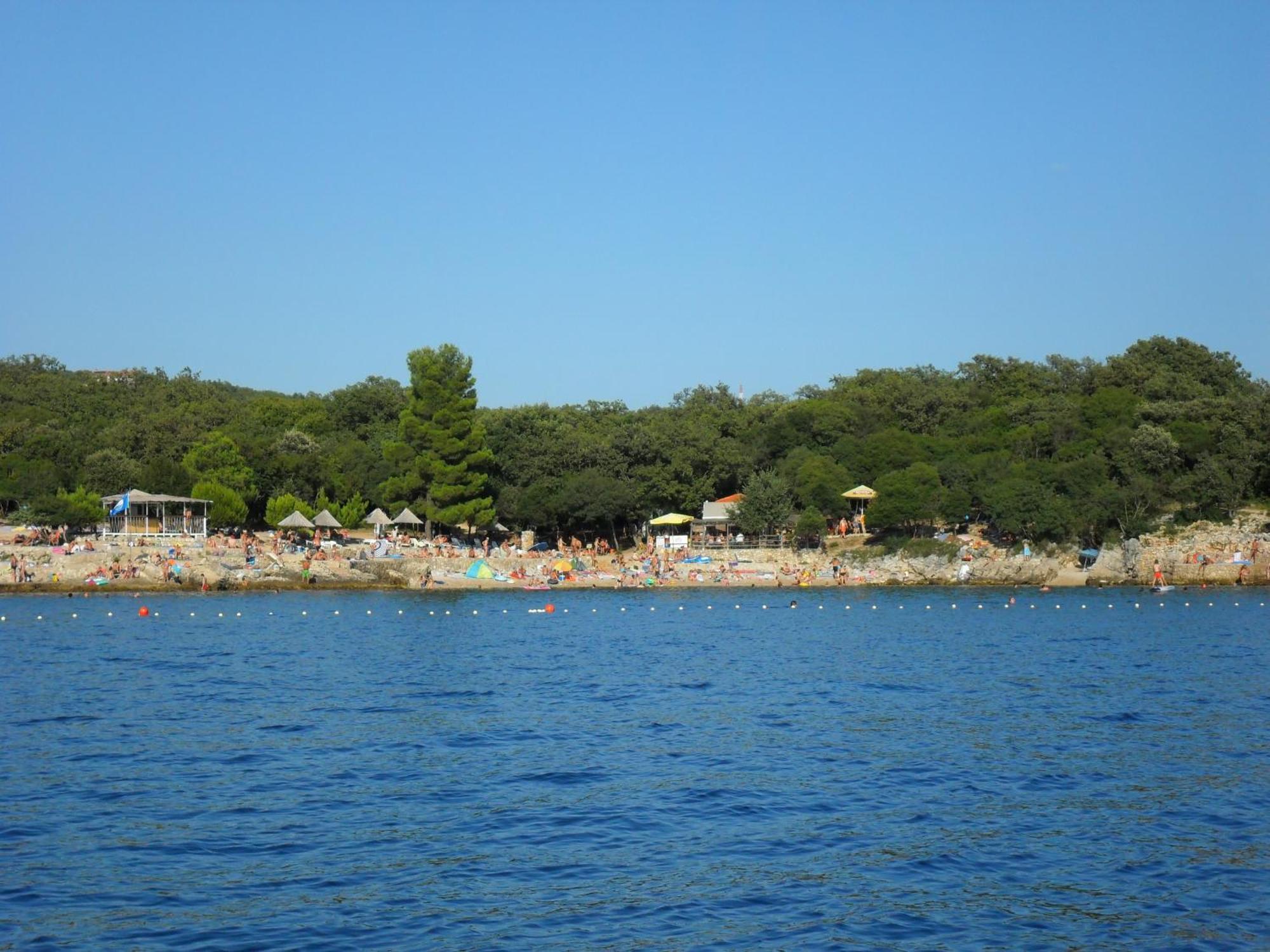 Pinezići Apartment And Studio Jelusic מראה חיצוני תמונה