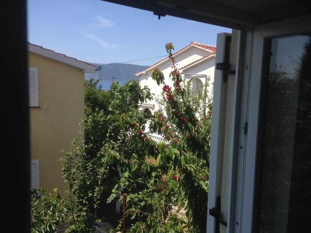 Pinezići Apartment And Studio Jelusic חדר תמונה