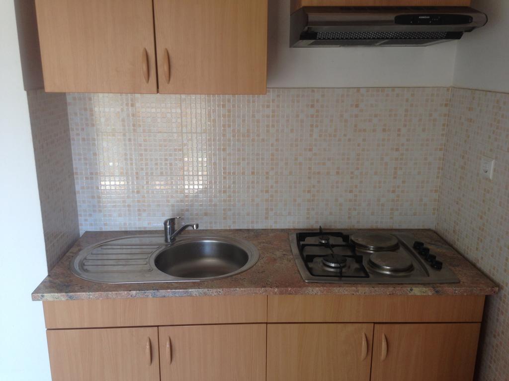 Pinezići Apartment And Studio Jelusic חדר תמונה
